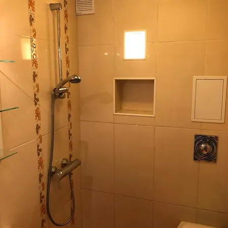 홈스테이 Vp Building 네세부르